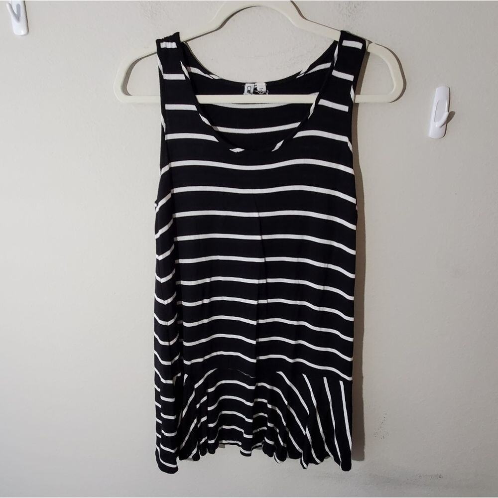 CABLE & Gauge striped peplum tank top size large